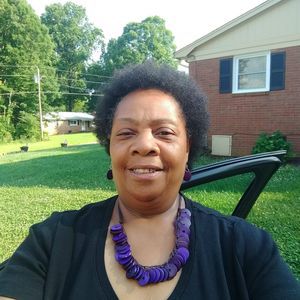 Meet your Posher, Stella